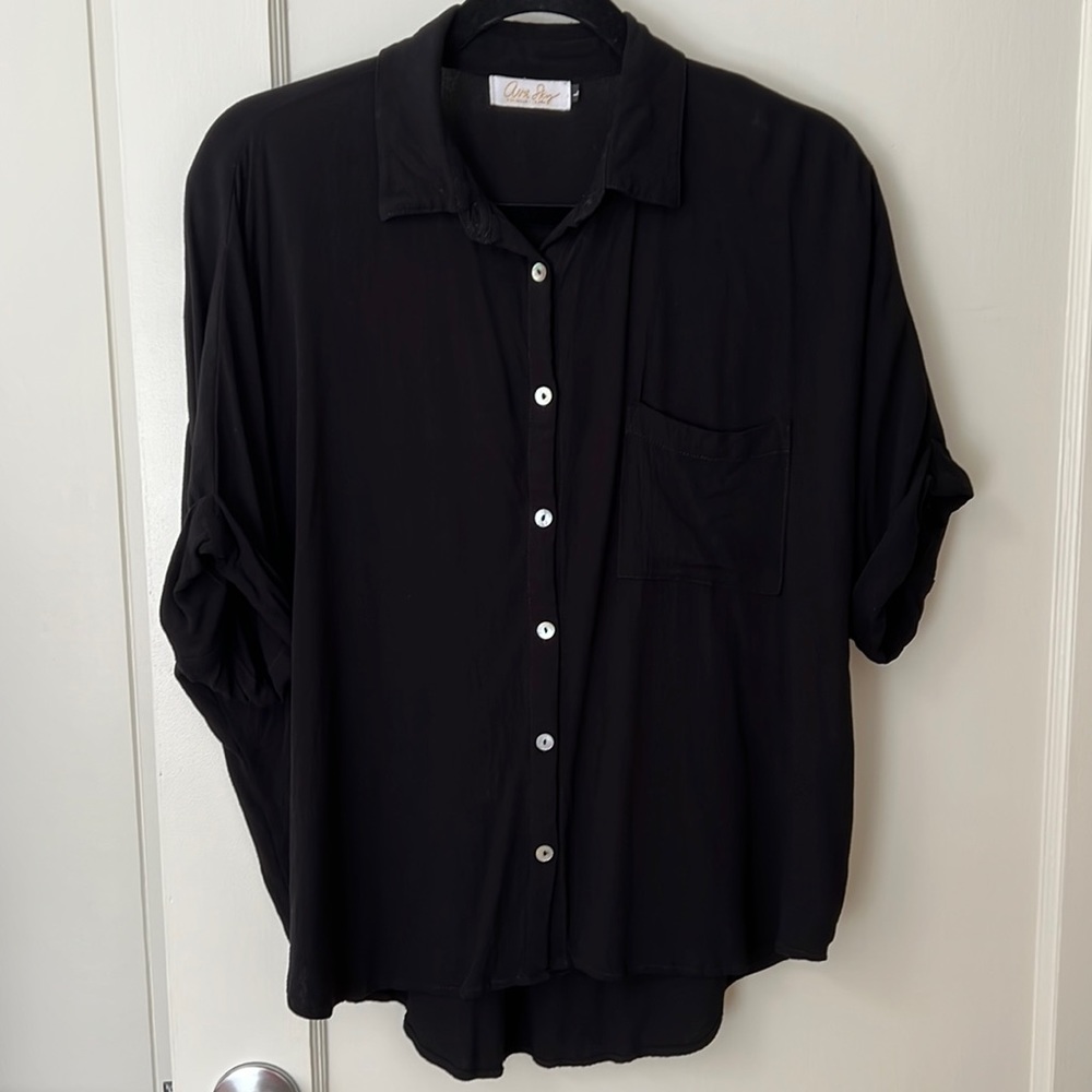 Ava Sky button down blouse